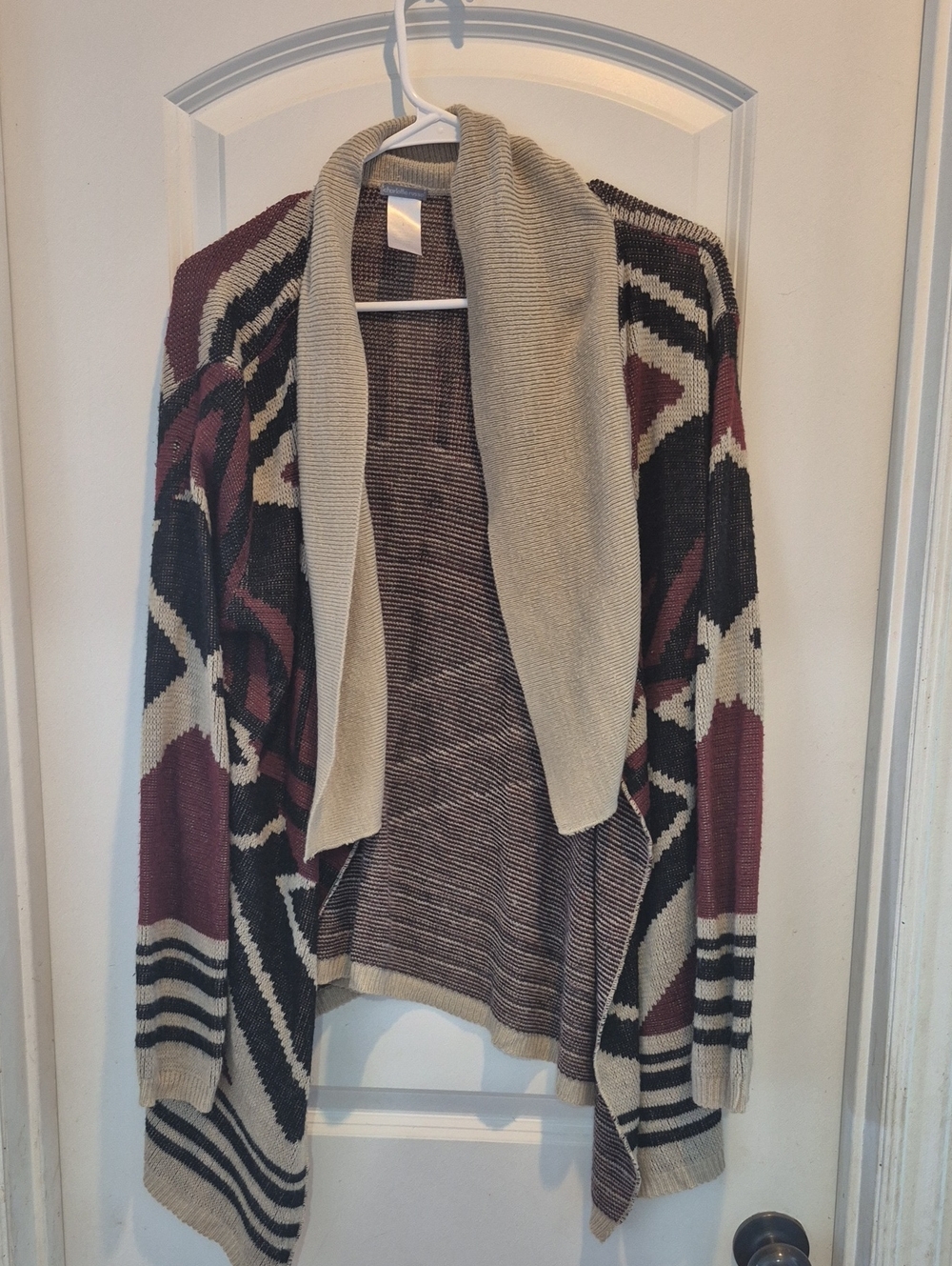 Charlotte Russe Cream, Black & Burgundy Open-Front Geometric Cardigan